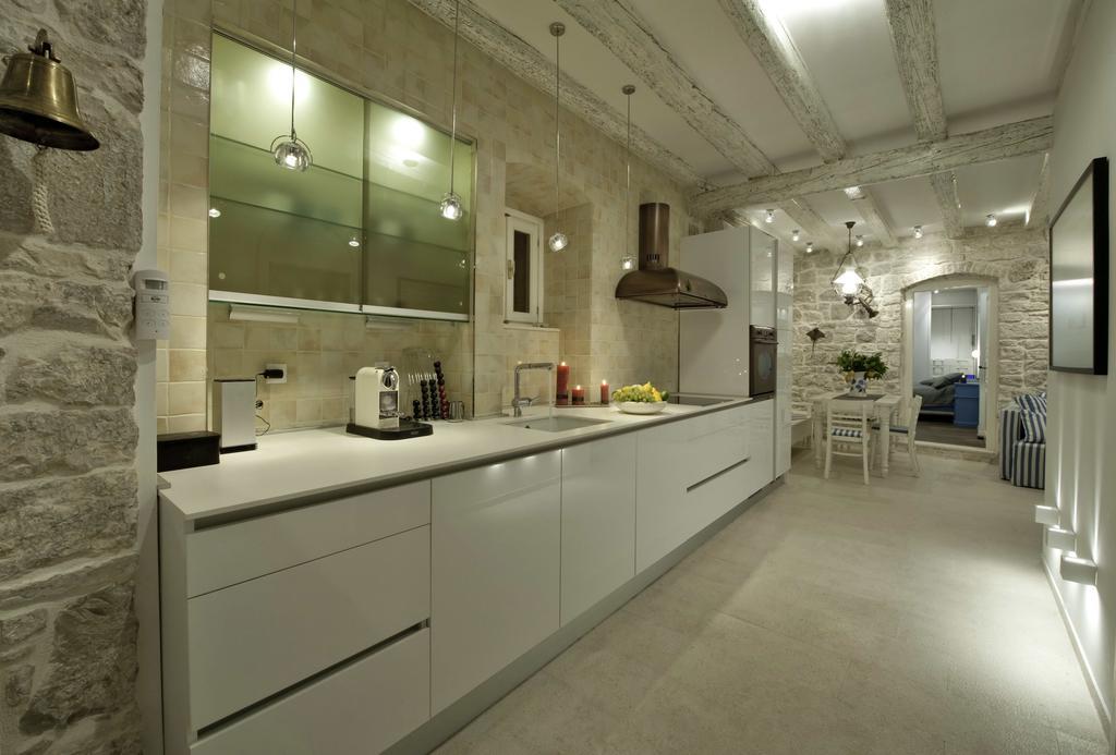 Apartment Whooart Komiža Exteriör bild