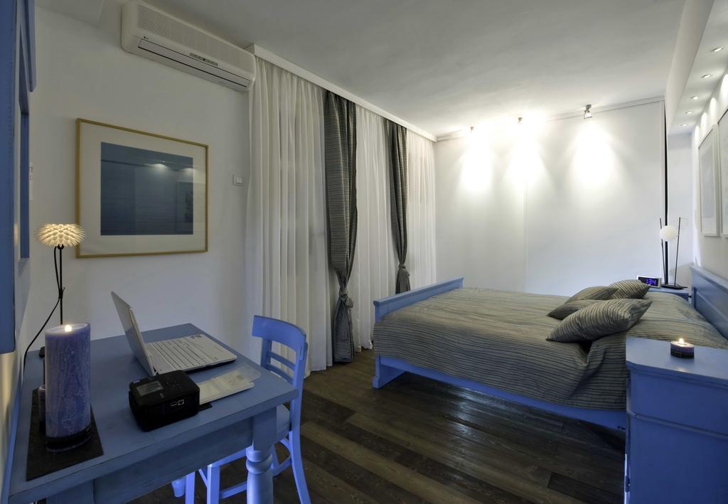 Apartment Whooart Komiža Exteriör bild